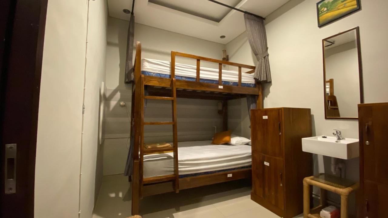 Suwardika Homestay & Dormitory Sanur  Ngoại thất bức ảnh