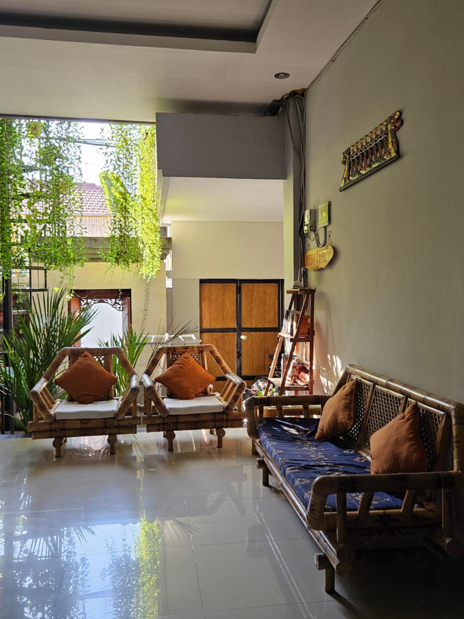Suwardika Homestay & Dormitory Sanur  Ngoại thất bức ảnh